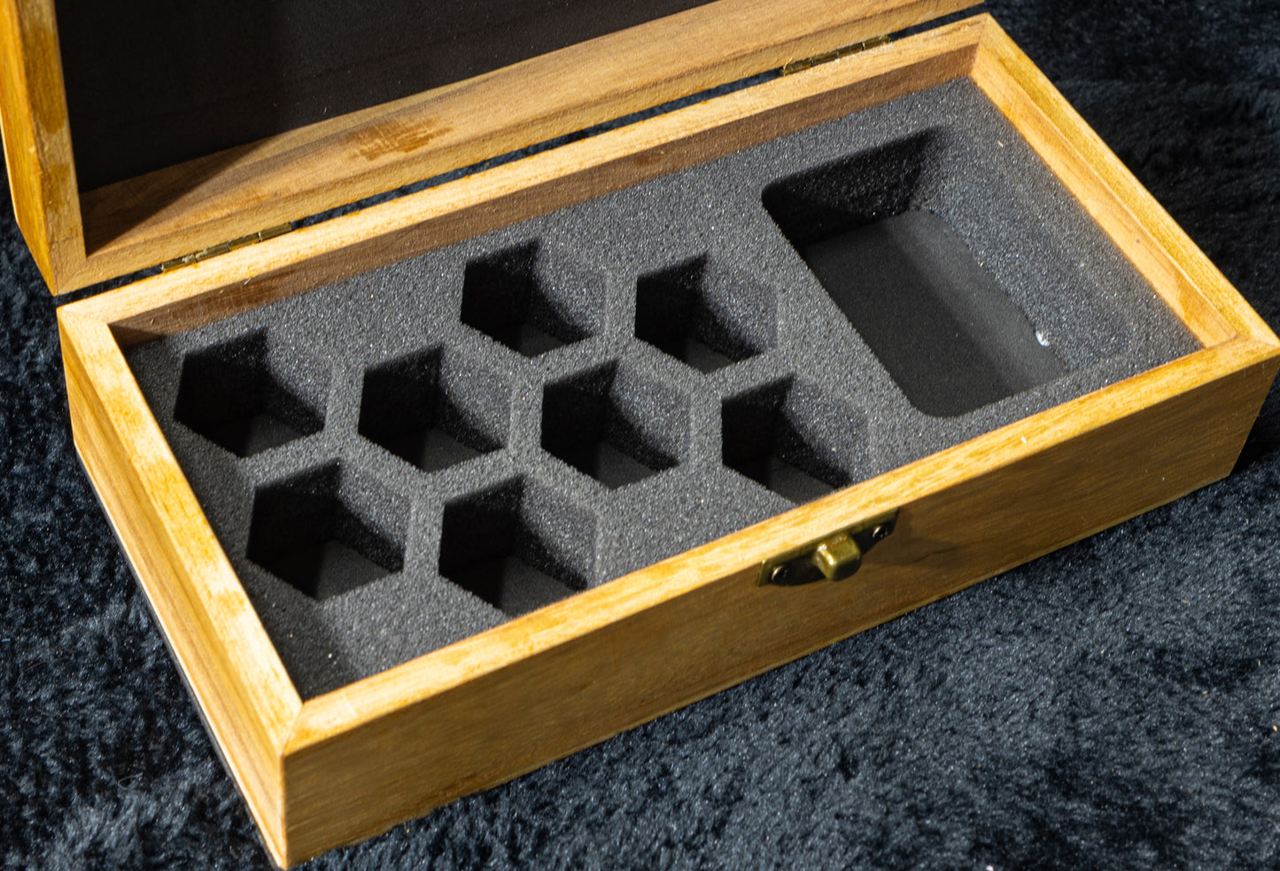 Dice Box "Bolt Action"