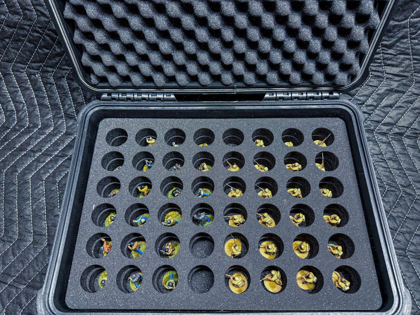 Ultimate Miniatures Case 3800