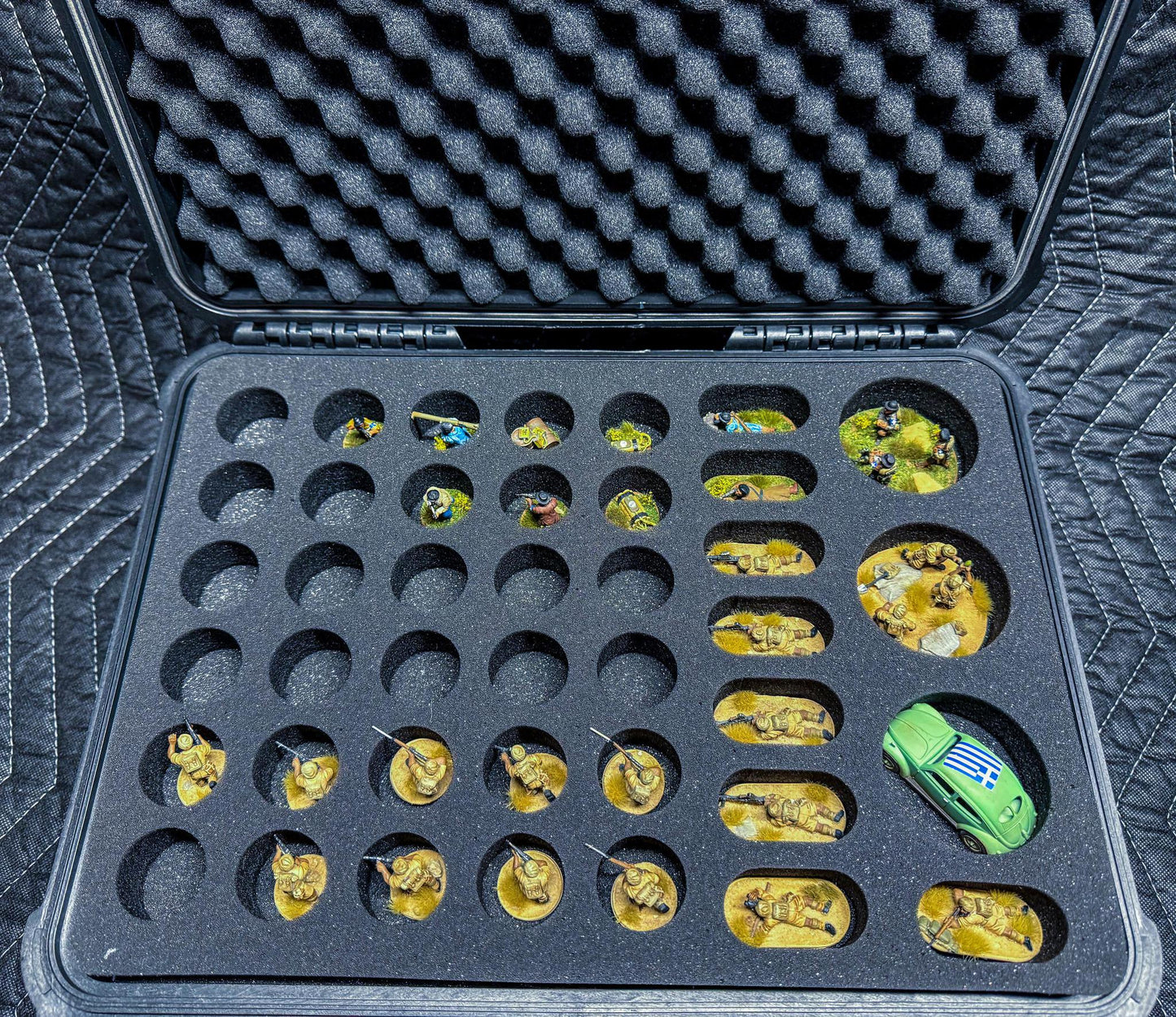Ultimate Miniatures Case 3800