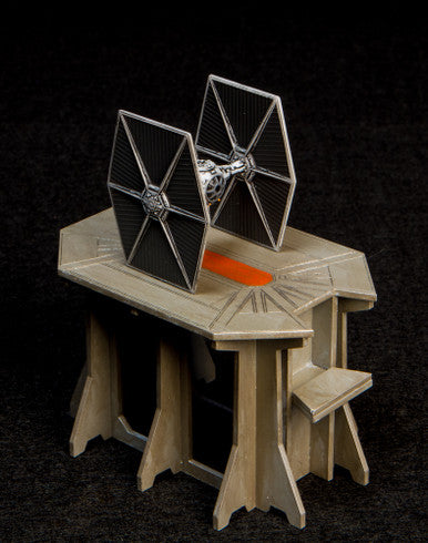 Elevated Landing Pad with Elevator - 285ACR052