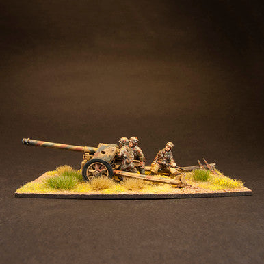 Fallschirmjaeger Pak 40 and Crew